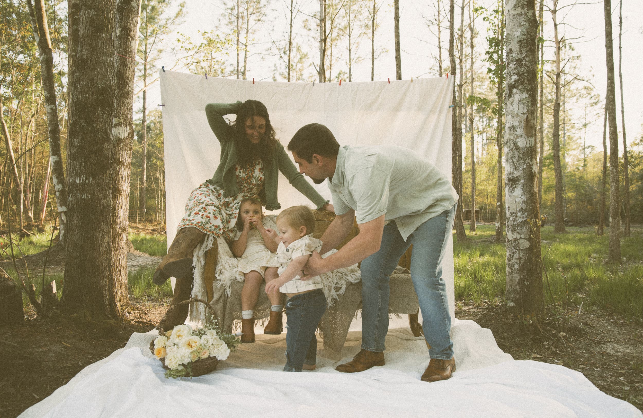 documentary family session photographed outdoors in the evening
